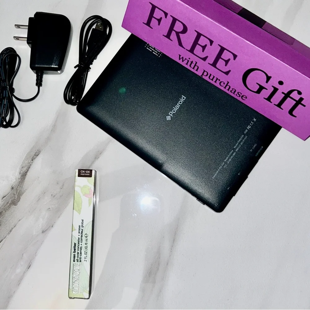 Clinique Even Better All Over Concealer + Eraser CN 126 espresso with free gift